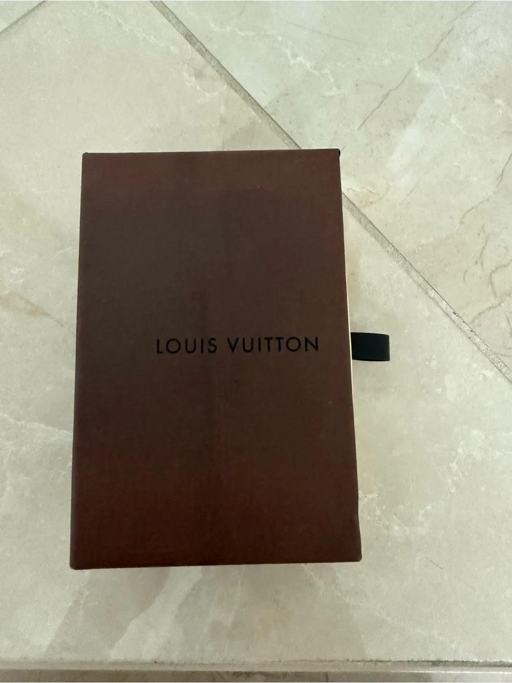 Louis Vuitton Dark Brown Box with Black Pull Tab - Picture 1 of 3